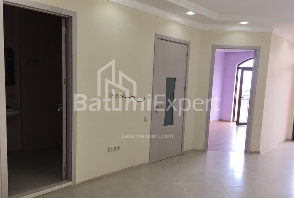 Квартира 73 м² - Ильи Чавчавадзе, Батуми, Грузия