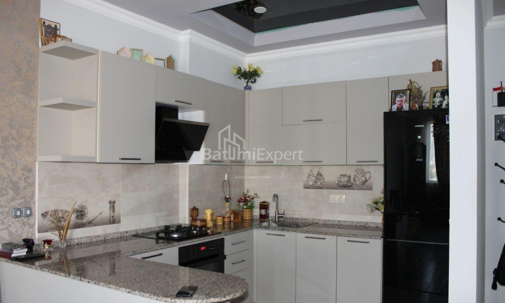 Квартира 56 м² - Шерифа Химшиашвили, Батуми, Грузия