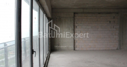 Квартира 2-комн 75.9 м² - Леха и Марии Качинских, Батуми
