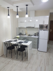 Квартира 33 м² - Шерифа Химшиашвили, Батуми, Грузия