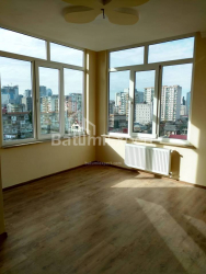 Квартира 4-комн 72 м² - Петра Меликишвили, Батуми