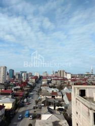Квартира 4-комн 72 м² - Петра Меликишвили, Батуми
