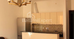 Квартира 2-комн 67 м² - Петра Меликишвили, Батуми