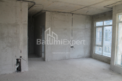 Строящийся объект 2-комн 74.8 м² - Леха и Марии Качинских, Батуми