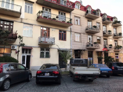 Квартира 4-комн 107 м² - Важа-Пшавела, Батуми