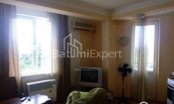 Квартира 3-комн 60 м² - Юрьевская, Батуми