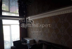 Квартира 3-комн 76 м² - Юрьевская, Батуми
