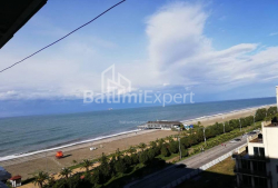 Квартира 2-комн 56 м² - Шерифа Химшиашвили, Батуми