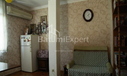 Квартира 4-комн 90 м² - Юрьевская, Батуми