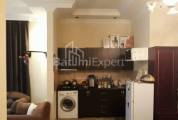 Квартира 3-комн 70 м² - Юрьевская, Батуми