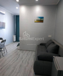 Квартира 2-комн 34 м² - Нико Пиросмани, Батуми