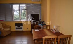 Квартира 3-комн 65 м² - Юрьевская, Батуми
