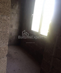 Квартира 3-комн 47 м² - Вахтанга Горгасали, Батуми