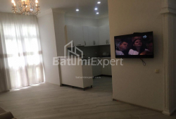 Квартира 3-комн 80 м² - Юрьевская, Батуми