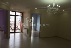 Квартира 3-комн 73 м² - Юрьевская, Батуми