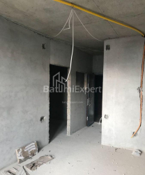 Квартира 2-комн 33 м² - Вахтанга Горгасали, Батуми