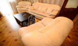 Квартира 3-комн 95 м² - Нико Пиросмани, Батуми