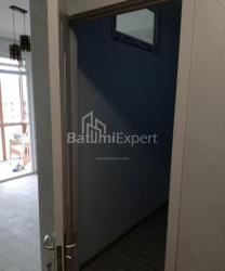 Квартира 3-комн 44 м² - Петра Меликишвили, Батуми