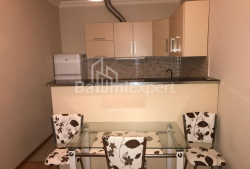 Квартира 2-комн 45 м² - Юрьевская, Батуми