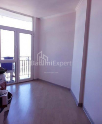 Квартира 2-комн 53 м² - Александра Пушкина, Батуми