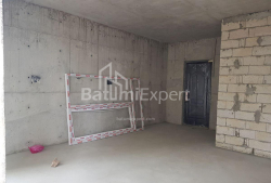 Квартира 2-комн 39 м² - Шерифа Химшиашвили, Батуми