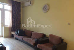 Квартира 2-комн 57 м² - Шерифа Химшиашвили, Батуми