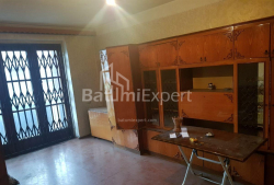 Квартира 3-комн 80 м² - Юрьевская, Батуми
