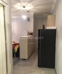 Квартира 3-комн 52 м² - Юрьевская, Батуми