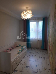 Квартира 3-комн 80 м² - Абхазская, Батуми
