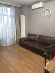 Квартира 3-комн 66 м² - Важа-Пшавела, Батуми