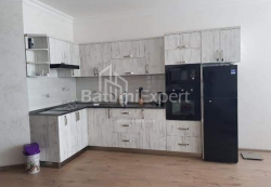 Квартира 2-комн 57 м² - Зураба Горгиладзе, Батуми