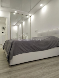 Квартира 3-комн 75 м² - Нико Пиросмани, Батуми