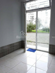 Торговая площадь 50 м² - Шерифа Химшиашвили, Батуми