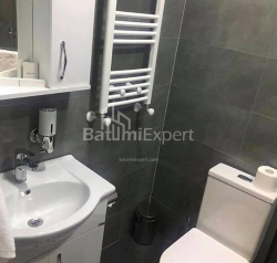 Квартира 2-комн 47 м² - Шерифа Химшиашвили, Батуми