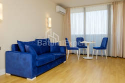 Квартира 2-комн 44 м² - Шерифа Химшиашвили, Батуми