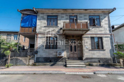 Частный дом 6-комн 120 м² - Кайхосро Чолокашвили, Батуми