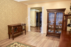 Квартира 3-комн 117 м² - Зураба Горгиладзе, Батуми