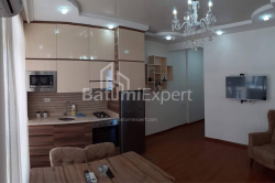 Квартира 3-комн 55 м² - Леха и Марии Качинских, Батуми