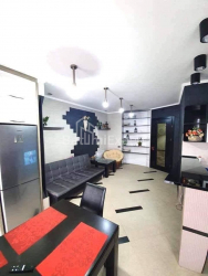 Квартира 4-комн 100 м² - Зураба Горгиладзе, Батуми