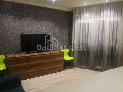 Квартира 42.3 м² - Леха и Марии Качинских, Батуми, Грузия