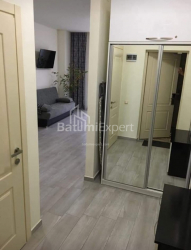 Квартира 2-комн 40 м² - Ангиса, Батуми