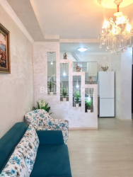 Квартира 2-комн 44 м² - Селима Химшиашвили, Батуми