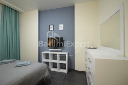 Квартира 47.5 м² - Шерифа Химшиашвили, Батуми, Грузия