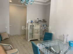 Квартира 2-комн 48 м² - Ангиса, Батуми