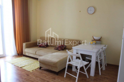 Квартира 2-комн 51 м² - Ангиса, Батуми