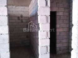 Квартира 3-комн 53.3 м² - Ангиса, Батуми