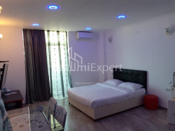 Квартира 1-комн 32.5 м² - Шерифа Химшиашвили, Батуми