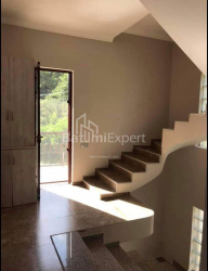 Частный дом 5-комн 180 м² - Фридиона Халваши, Батуми
