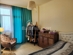 Квартира 3-комн 80 м² - Ильи Чавчавадзе, Батуми