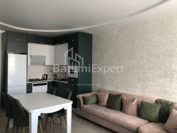 Квартира 4-комн 90 м² - Ангиса, Батуми